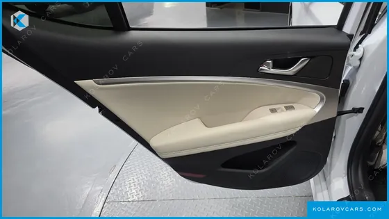 GENESIS G70 GASOLINE 2.5T 2WD