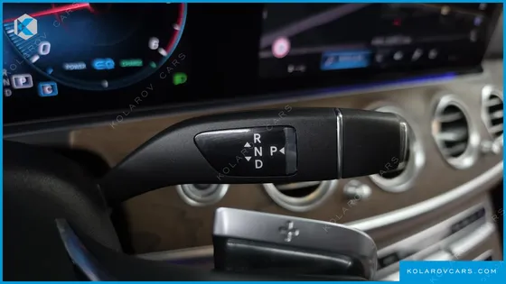 MERCEDES E-CLASS E220D 4MATIC EXCLUSIVE