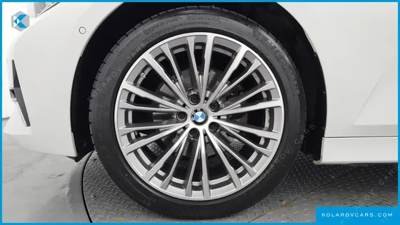 BMW 3 SERIES 320I LUXURY