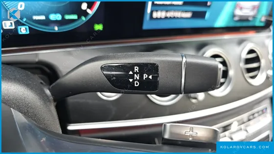 MERCEDES E-CLASS E220D 4MATIC AMG LINE