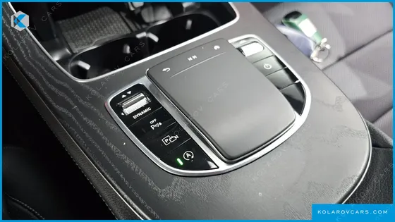 MERCEDES E-CLASS E220D 4MATIC AMG LINE