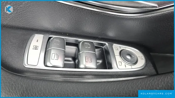 MERCEDES E-CLASS E220D 4MATIC AMG LINE