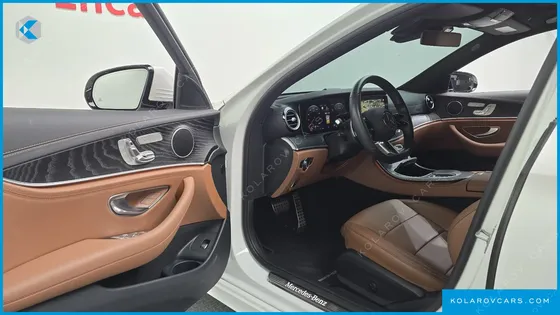 MERCEDES E-CLASS E220D 4MATIC AMG LINE