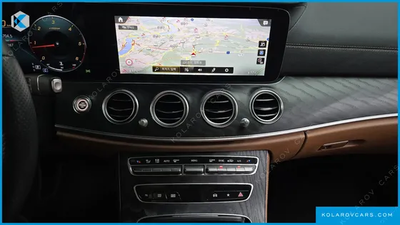 MERCEDES E-CLASS E220D 4MATIC AMG LINE