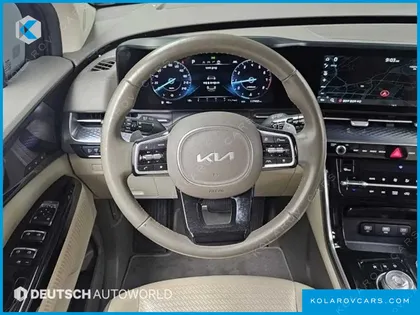KIA CARNIVAL GASOLINE 7-SEATER HI-LIMOUSINE