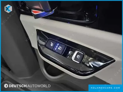 KIA CARNIVAL GASOLINE 7-SEATER HI-LIMOUSINE