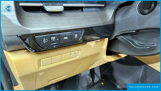 KIA CARNIVAL DIESEL 9-SEATER PRESTIGE