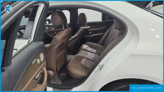 MERCEDES E-CLASS E300E 4MATIC EXCLUSIVE