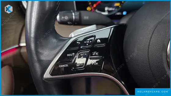 MERCEDES E-CLASS E300E 4MATIC EXCLUSIVE