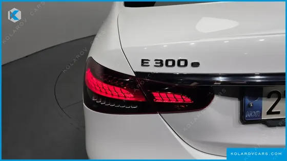 MERCEDES E-CLASS E300E 4MATIC EXCLUSIVE