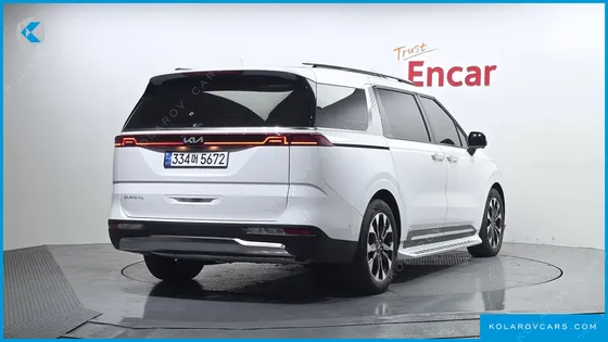 KIA CARNIVAL DIESEL 9-SEATER SIGNATURE