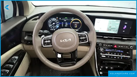 KIA CARNIVAL DIESEL 9-SEATER SIGNATURE
