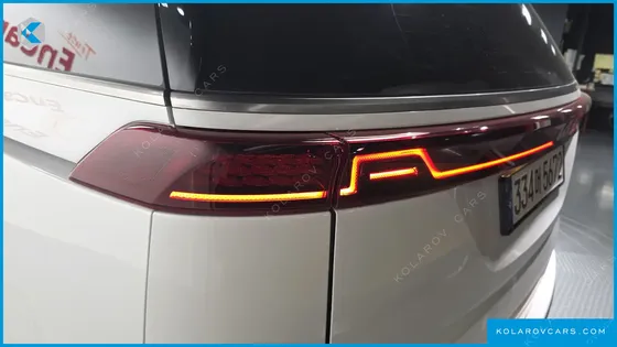 KIA CARNIVAL DIESEL 9-SEATER SIGNATURE