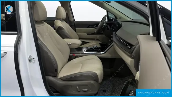 KIA CARNIVAL DIESEL 9-SEATER SIGNATURE