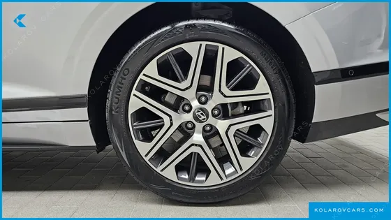 HYUNDAI GRANDEUR EXCLUSIVE