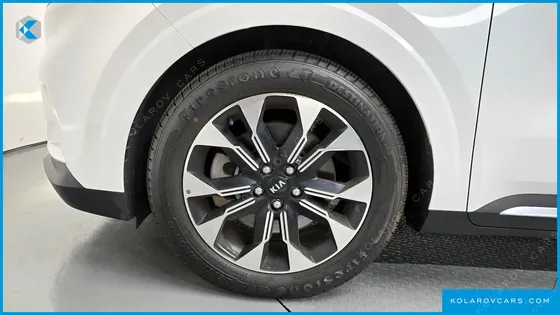 KIA CARNIVAL DIESEL 7-SEATER NOBLESSE