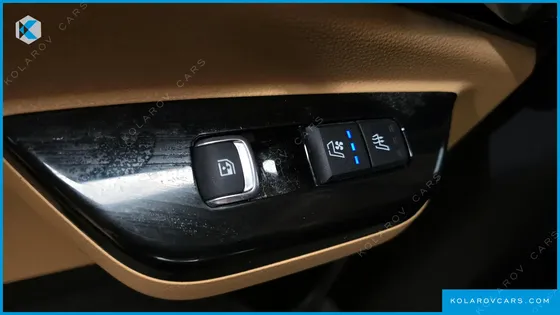 KIA CARNIVAL DIESEL 7-SEATER NOBLESSE