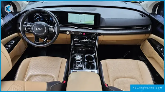 KIA CARNIVAL GASOLINE 7-SEATER SIGNATURE
