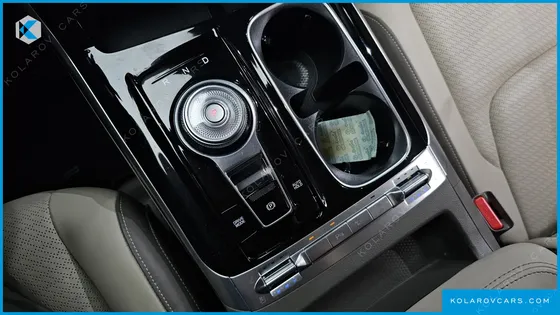 KIA CARNIVAL DIESEL 7-SEATER SIGNATURE