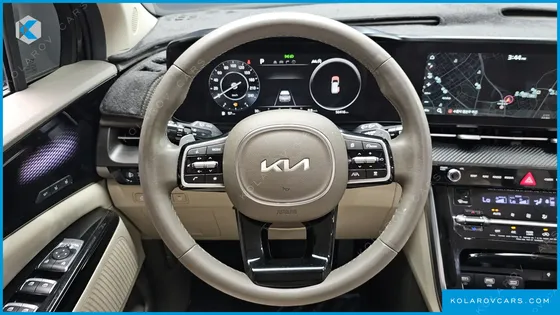 KIA CARNIVAL DIESEL 7-SEATER SIGNATURE