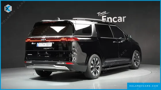 KIA CARNIVAL GASOLINE 7-SEATER SIGNATURE
