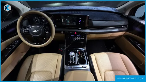 KIA CARNIVAL GASOLINE 7-SEATER SIGNATURE