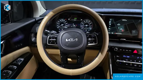 KIA CARNIVAL GASOLINE 7-SEATER SIGNATURE