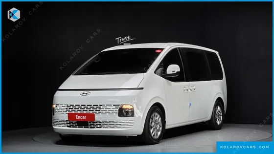 HYUNDAI STARIA TOURER 9-SEATER