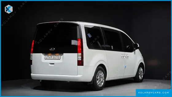 HYUNDAI STARIA TOURER 9-SEATER