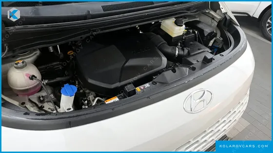 HYUNDAI STARIA TOURER 9-SEATER