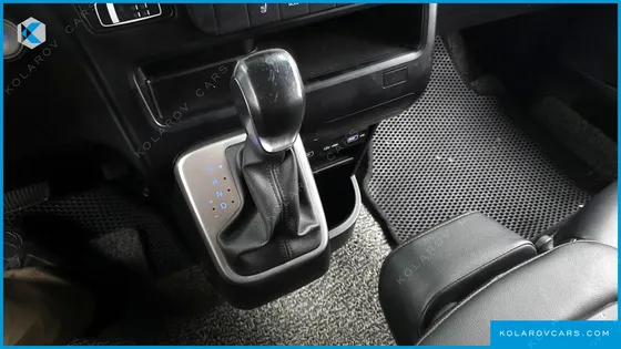 HYUNDAI STARIA TOURER 9-SEATER