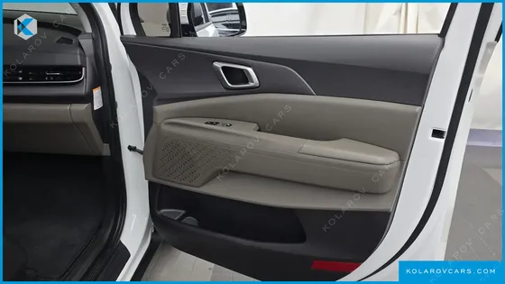KIA CARNIVAL HEV 9 SEATER PRESTIGE