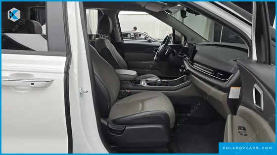 KIA CARNIVAL HEV 9 SEATER PRESTIGE