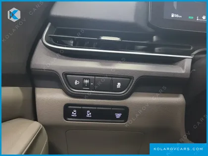 KIA CARNIVAL DIESEL 9-SEATER PRESTIGE