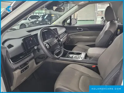 KIA CARNIVAL DIESEL 9-SEATER PRESTIGE