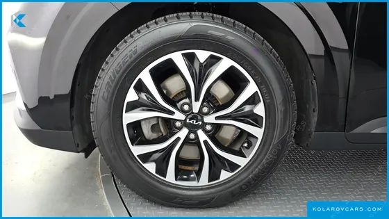 KIA CARNIVAL DIESEL 9-SEATER PRESTIGE