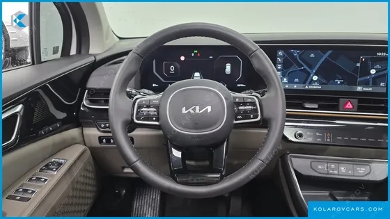 KIA CARNIVAL DIESEL 7-SEATER SIGNATURE