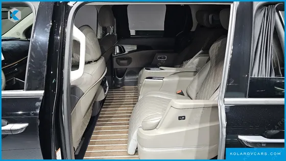 KIA CARNIVAL HEV 9-SEATER HI-LIMOUSINE (SPECIAL VEHICLE)