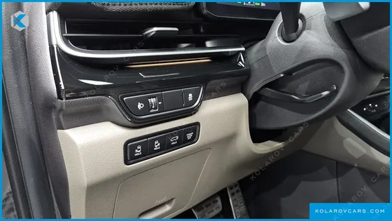 KIA CARNIVAL HEV 9-SEATER HI-LIMOUSINE (SPECIAL VEHICLE)