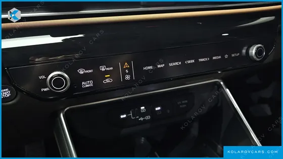 KIA CARNIVAL HEV 9-SEATER HI-LIMOUSINE (SPECIAL VEHICLE)