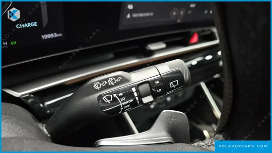 KIA CARNIVAL HEV 9-SEATER HI-LIMOUSINE (SPECIAL VEHICLE)