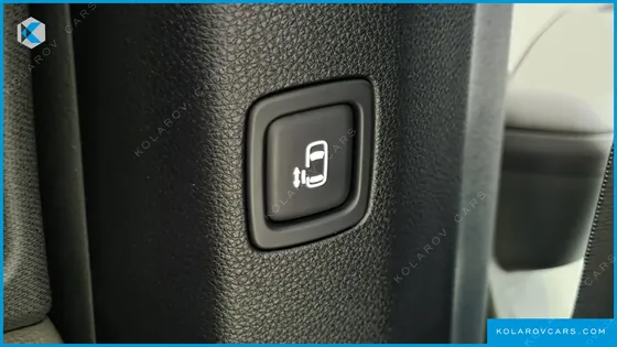 KIA CARNIVAL DIESEL 7-SEATER NOBLESSE