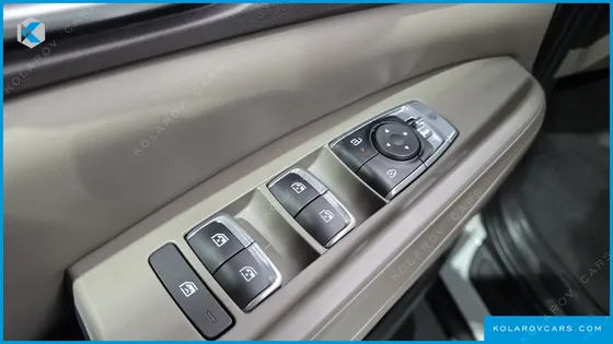 KIA CARNIVAL DIESEL 7-SEATER NOBLESSE