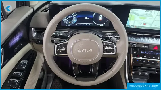 KIA CARNIVAL DIESEL 7-SEATER HI-LIMOUSINE