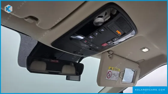 KIA CARNIVAL DIESEL 7-SEATER HI-LIMOUSINE
