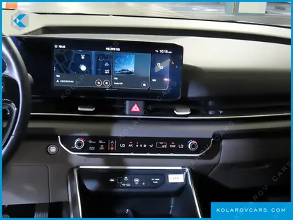 KIA CARNIVAL DIESEL 7-SEATER OUTDOOR