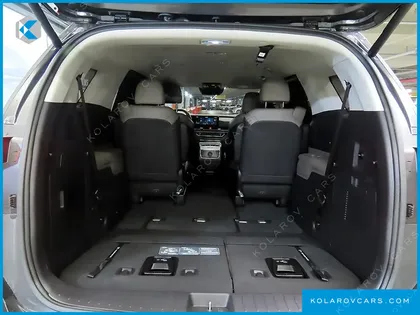 KIA CARNIVAL DIESEL 7-SEATER OUTDOOR