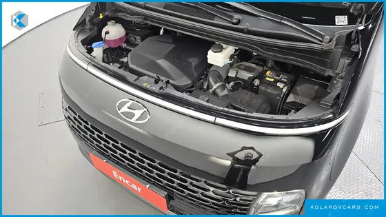 HYUNDAI STARIA 4WD TOURER 9-SEATER