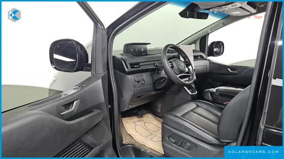 HYUNDAI STARIA 4WD TOURER 9-SEATER