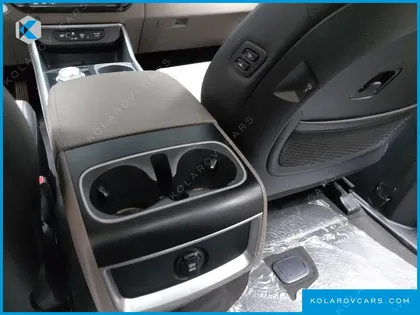 KIA CARNIVAL DIESEL 9-SEATER NOBLESSE
